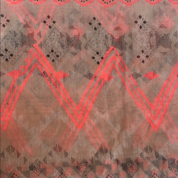 scraf - Picture 5 of 5